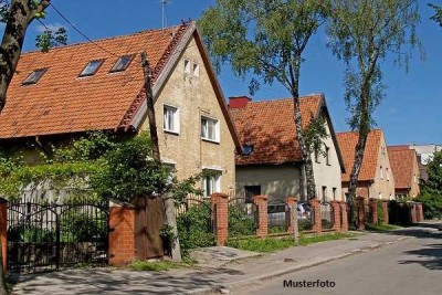 Mehrfamilienhaus mit 3 Wohnungen in ruhiger Lage