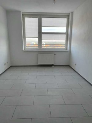 Hoch hinaus! Traumhafte 2-Zimmer-Wohnung im 21. OG am Sterncenter