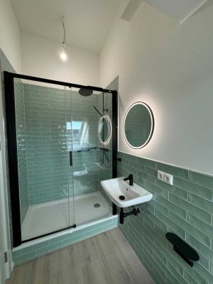 Moderne Dachgeschosswohnung mit 2 Zimmern!