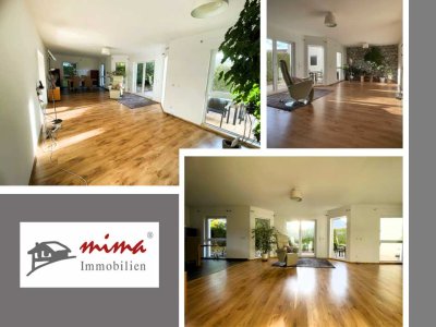 Bezugsfertig, nachhaltig, hell & : Großzügiges Einfamilienhaus mit eingewachsenem Garten