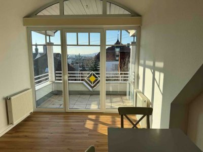 Stilvolle 2-Raum-DG-Wohnung mit gehobener Innenausstattung mit Balkon und EBK in Wiesloch