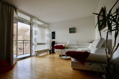 Von Privat - Gepflegte 2-Zimmer-Wohnung mit herrlichem Blick in sehr guter Lage in Königstein