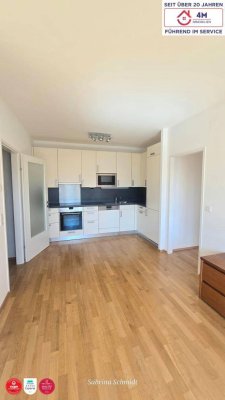 Dachgeschosswohnung mit 3 Zimmern auf ca. 70m2 inkl. Garage - Ruhige Lage, Lichtdurchflutet und hochwertig ausgestattet!