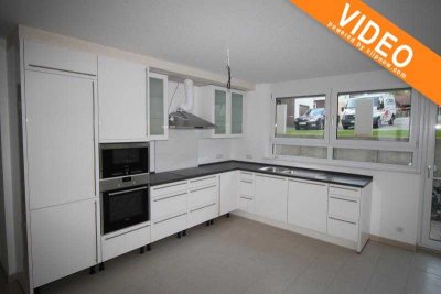 *TOP* Hochwertige Barrierefreie 4 ZW EG mit offener EBK, Terrasse, TG- und Außenstellplatz