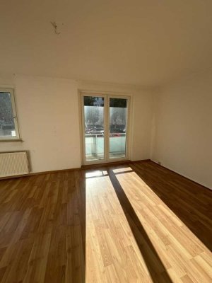 AKTION! 2 Monat netto Miete sparen! 2-Raumwohnung im EG Balkon mit Blick ins Grüne