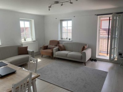 Sehr helle, schöne 2-Zimmer Wohnung in vollsaniertem Altbau in  Kirchberg an der Murr