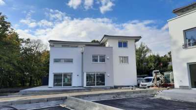 ** NEUBAU // ERSTBEZUG ** Hochwertiges Wohnen in zentraler und ruhiger Lage ** UNTERFÖHRING