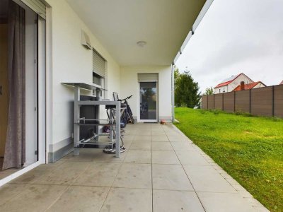 Neubau moderne helle Wohnung mit Terrasse
