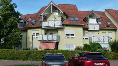 Helle 2-Zimmer-Wohnung mit interessantem Grundriss
