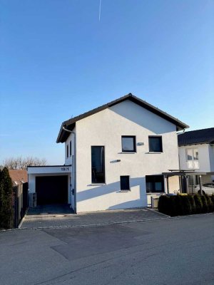 Neuwertiges Einfamilienhaus mit Smart-Home in ruhiger Lage zu verkaufen!
