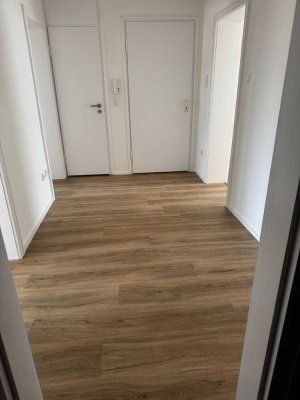 Helle 3-Zimmer-Wohnung im 3. OG mit Balkon in Germering