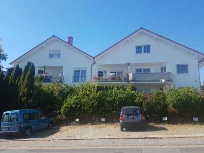 Schöne helle 2 ZKB Erdgeschoss-Wohnung mit Terrasse