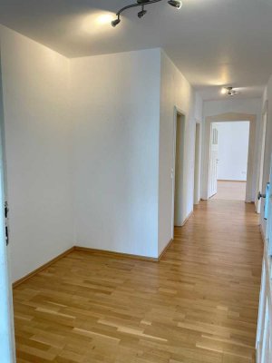 Balkonträume & Altbauflair – 3-Zimmer-Wohnung mit Wow-Faktor (3. OG ohne Aufzug)