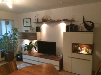 schöne 2 Zi. Garten Wohng. mit überdachter Terrasse