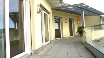 Moderne und seniorenfreundliche Penthouse-Wohnung von Privat