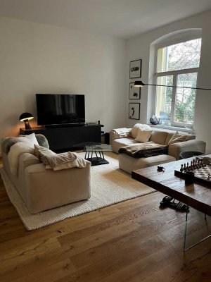 Denkmalgeschützte, sanierte 3-Zi-Wohnung mit großer Süd-West-Balkon in Düsseldorf-Oberbilk!