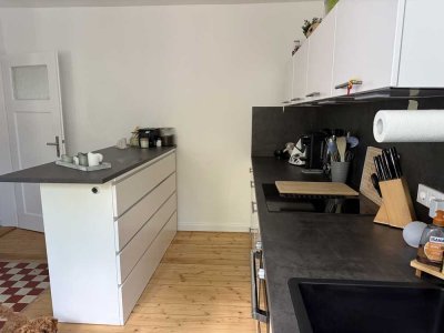 Sanierte 4-Raum-Wohnung mit Einbauküche in Heidelberg