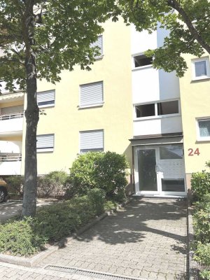 Schöne 4 ZKB mit zwei Balkonen in Lachen-Speyerdorf