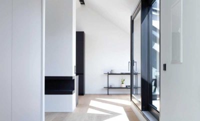 [Von Privat] Penthouse mit sonniger Dachterasse (möbliert)