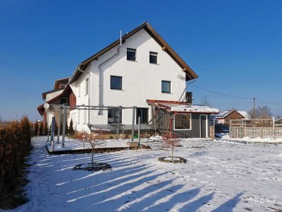 Obergünzburg - Außenbereich: Wohnen in attraktiver Randlage umgeben von Wiesen und Bergblick dazu!!!