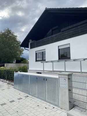 Großzügige 6-Zimmer-Wohnung mit integrierter separater Wohneinheit, Garten und EBK in Feldafing