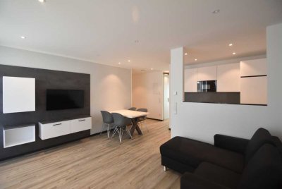 2 Personen Wohnung, 2,5 Zimmer, komplett möbliert, Balkon, zentrale Lage - ab 01.12.2025