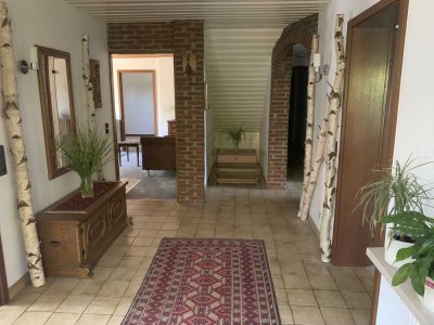 Helle, schöne 3,5-Zimmer-Erdgeschosswohnung mit eigenem Garten / Terasse &  Einbauküche Nettersheim