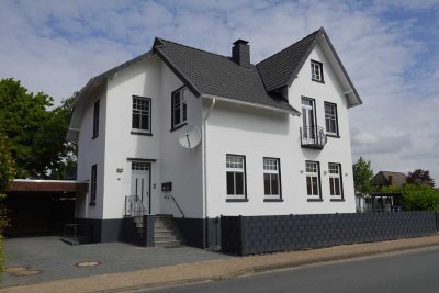Stilvolles Zweifamilienhaus - Historie trifft Moderne