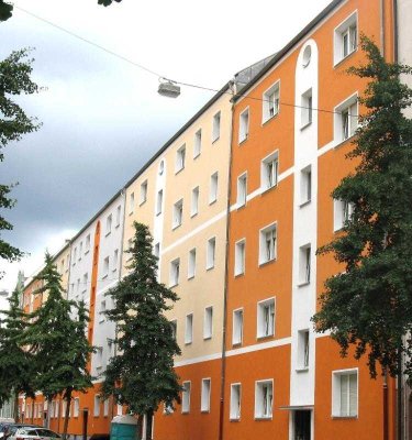 4 Zimmer Wohnung im 2. OG mit Balkon (ohne Aufzug)