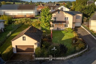 Sonniges Highlight! 1 -2 Familienhaus in Braunfels-Altenkirchen!