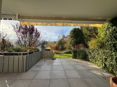 Ein Zuhause zum Durchatmen: Große Terrasse mit Weitblick und hellen Räumen