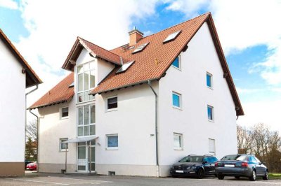 Leerstehende provisionsfreie 2-Zimmer-Wohnung inkl. EBK in begehrter Lage