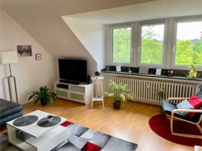 Nachmieter gesucht: 3,5 Zi DG Wohnung Uni Nähe