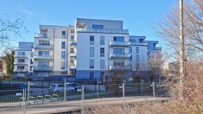 2-Zimmer Wohnung im Erdgeschoss und PKW-Stellplatz direkt an der Marina