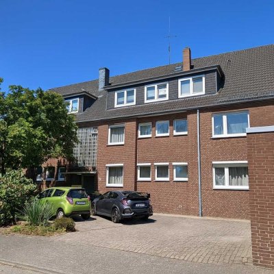 Geräumige 4-Zimmer-Wohnung mit Balkon in gepflegter Wohnanlage!