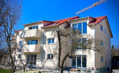 Neuwertige schöne 3,5-Raum-Wohnung mit Terasse und Einbauküche in Rot am See