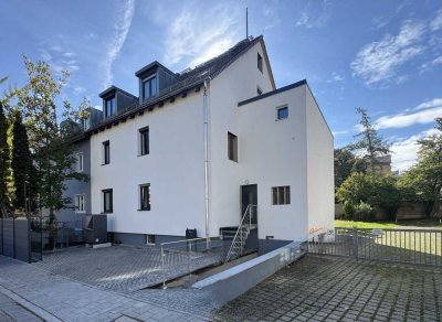 Reserviert - Neubau - Exklusive Luxuswohnung in Stadtvilla mit 335 qm Privatgarten im Inneren Osten!