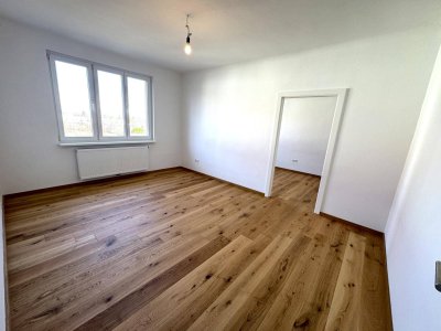 Wunderschöne, kernsanierte Pärchen Wohnung im 2.Stock!