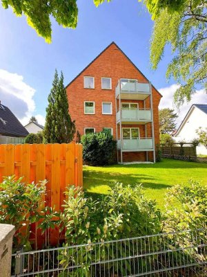 Dachgeschoss? 3,5 Zimmer & 2 Badezimmer? Fußläufig zum Tibarg und zur U-Bahn? Alles vorhanden!
