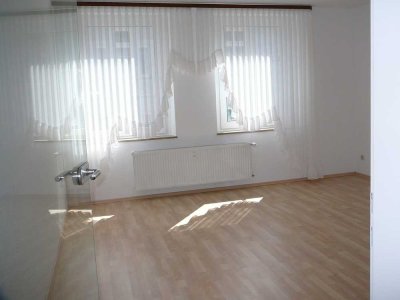Sonnig, ruhig, grün! 2-Zi-KDB mit Balkon und schöner Aussicht in Wuppertal-Barmen/Heckinghausen