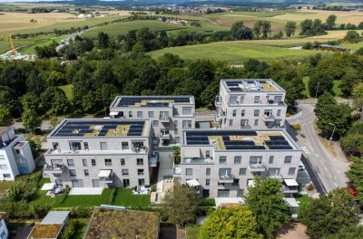 Schöne 5 Zimmer-Wohnung, mit Balkon, Aufzug, TG-Stellplatz und Hausmeisterservice - W48