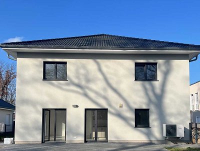 5-Zimmer-Doppelhaushälfte mit EBK in Dallgow-Döberitz
