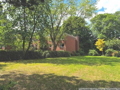 **KUPFERTEICH** Wandsbek/Farmsen - 4 Zim., 100 m², 2. OG Endetage, inkl. TG-Stellplatz - RENOVIERT