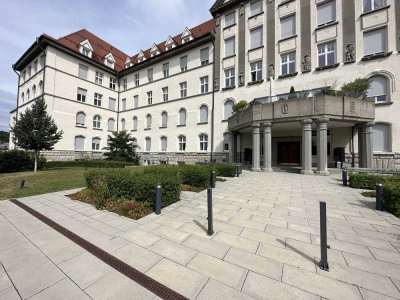 HISTORIE TRIFFT AUF MODERNE: 4-ZIMMER WOHNUNG AM SAFRANBERG!