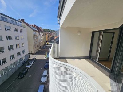 Exklusive Stadtwohnung in der Beletage: moderne Architektur, Ausblick, 2 Balkone, Aufzug und TG