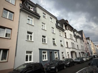 Charmante Zwei-Zimmer-Altbauwohnung mit Balkon in Köln-Sülz
