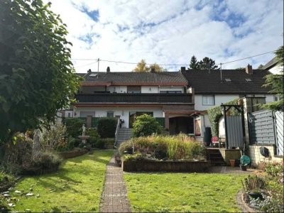 Charmantes 1-2 Familienhaus mit traumhaftem Garten - Differten