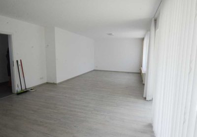Helle 2-Zimmerwohnung mit Terrasse