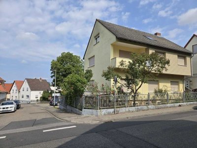 Helle Erdgeschosswohnung in Saulheim in 4 Familienhaus