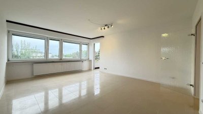 Helle 4-Zimmer-Wohnung mit Balkon, Gartenmitbenutzung und ungestörter Aussicht in Burgdorf-Süd